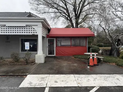 Restaurant Space Near UNCW