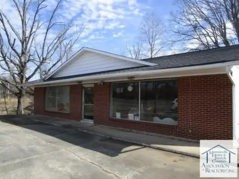 Martinsville Commercial Building For Sale