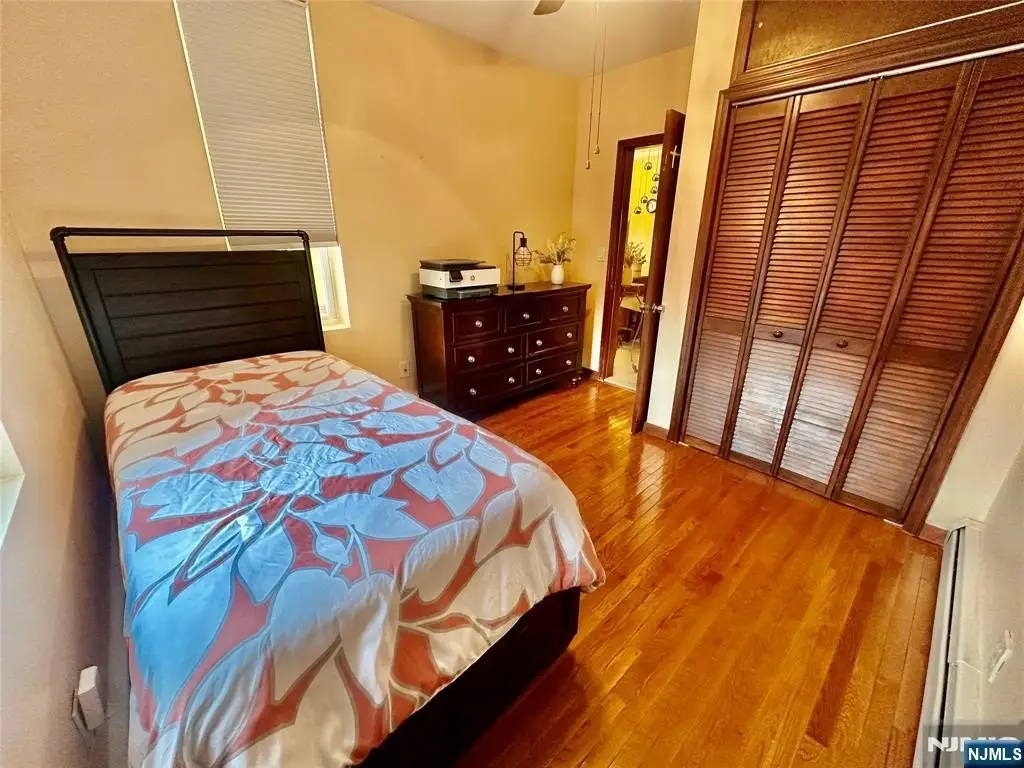 Picture 11