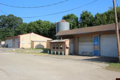 Yellville Commercial Buildings For Sale