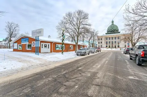 Well-Maintained Office Building Investment