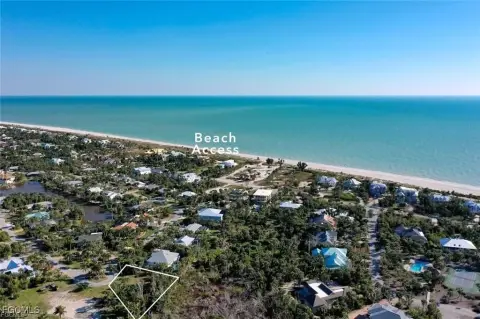Sanibel Land Near Beach
