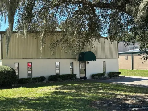 Ocala Industrial Warehouse on 0.62 Acres