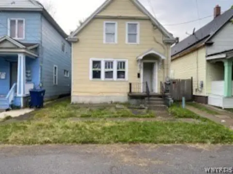 Vacant Duplex Fix-Up Opportunity