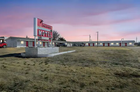 12-Room Roadside Motel