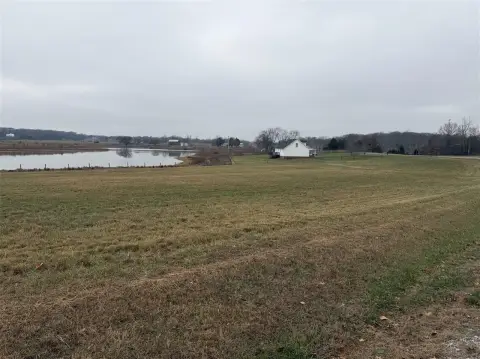 Residential Land in Franklin, KY