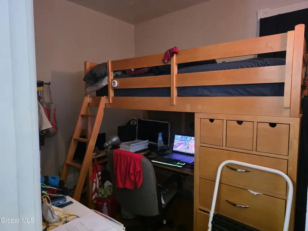 Picture 13