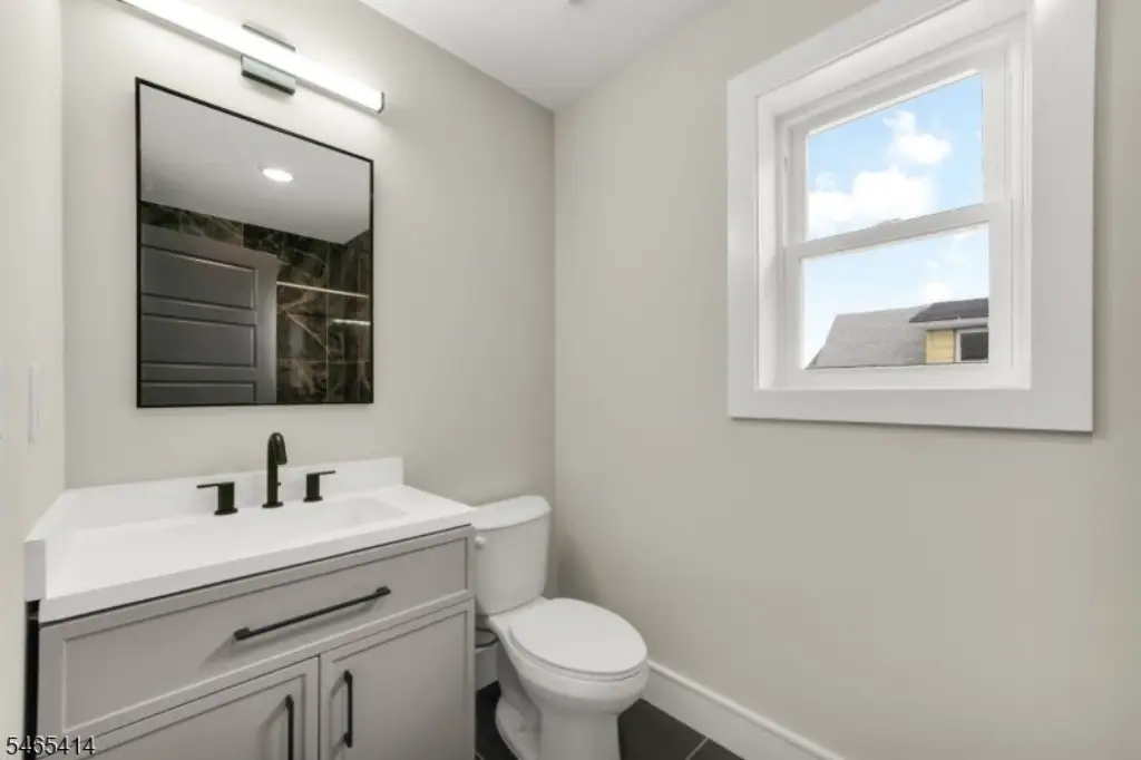 Picture 30