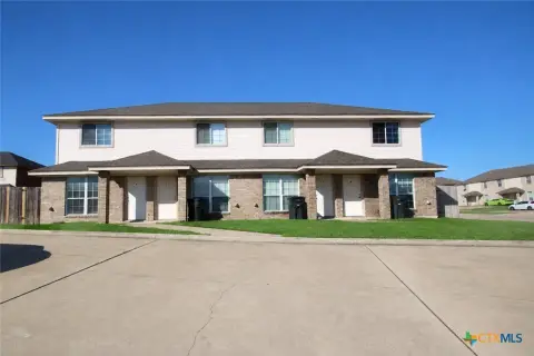 4-Unit Quadplex