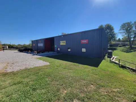 Mountain Home Commercial Building For Sale