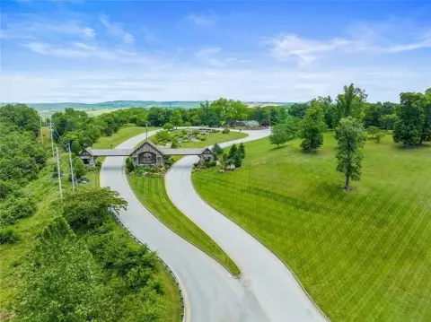 Residential Lot in Hollister, MO