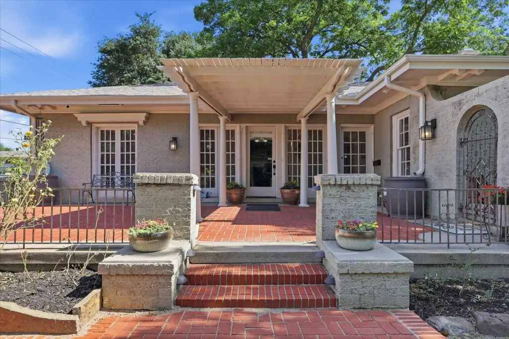Picture 2