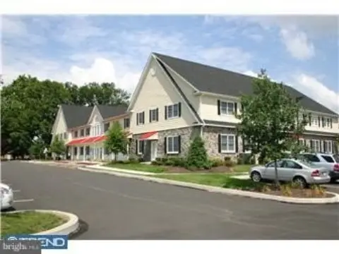 Office Space in Newtown Commons