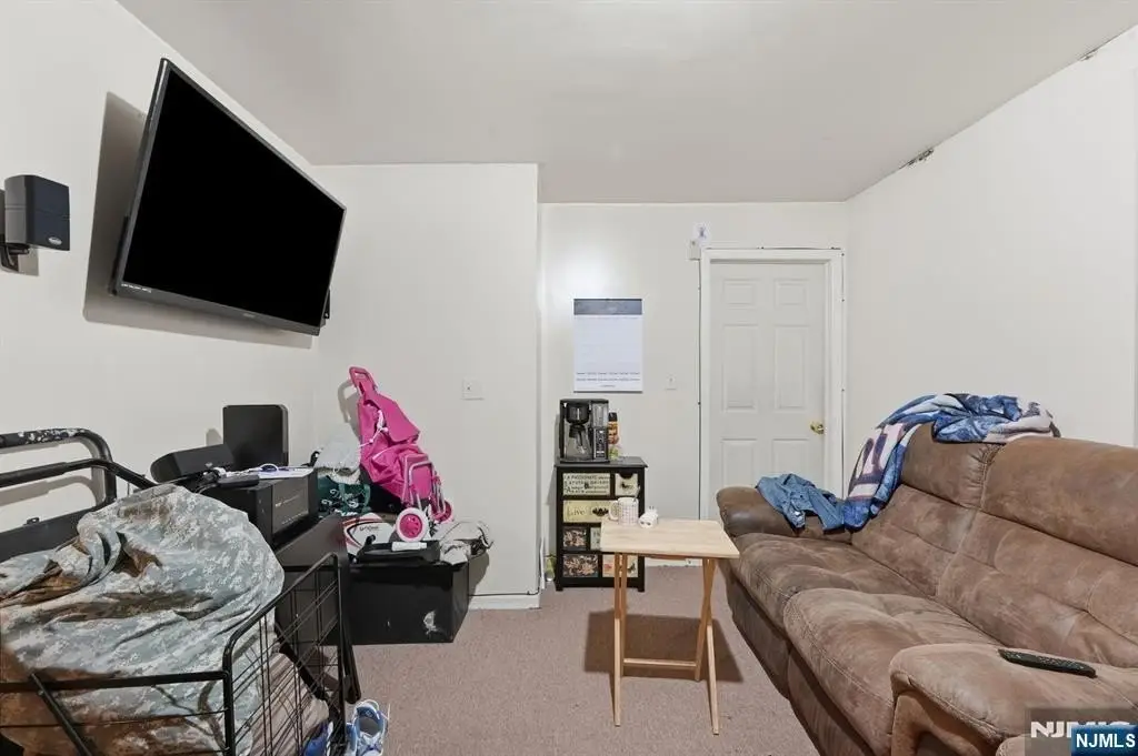 Picture 19