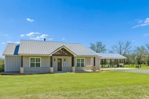 Spacious Home on 16 Acres