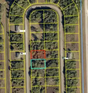 Residential Lot in Banyan Village