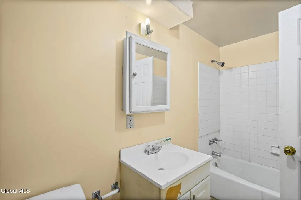 Picture 18