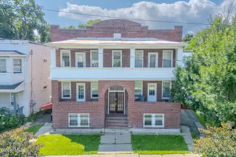 10-Unit Brick Apartment Building