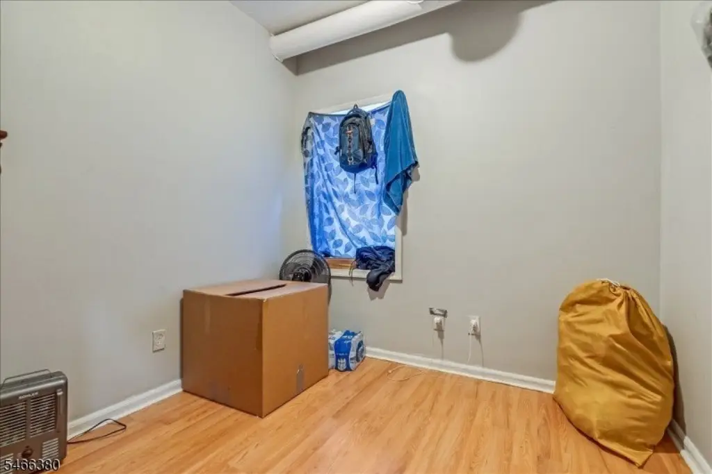 Picture 18