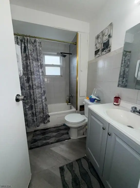 Picture 16