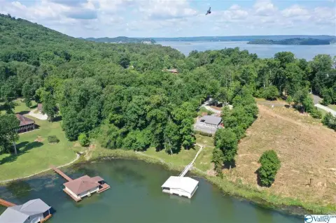 Waterfront Lot in Signal Point