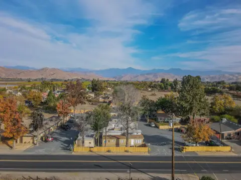 Woodlake Commercial Multi-Unit Property