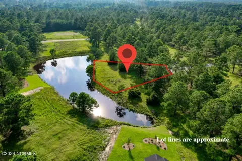 Waterfront Homesite in Cul-de-Sac