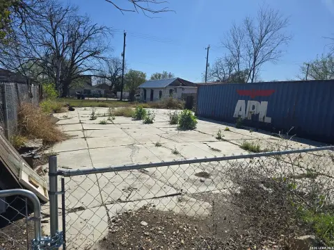 Residential Lot Near Downtown