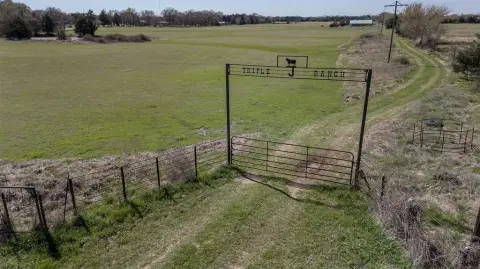 22-Acre Farm/Ranch in Telephone, TX