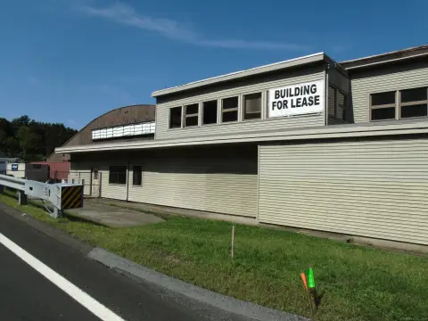 Versatile Commercial Space in Monroe