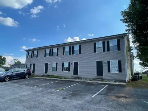 Bowling Green Townhome-Style 4-Plex