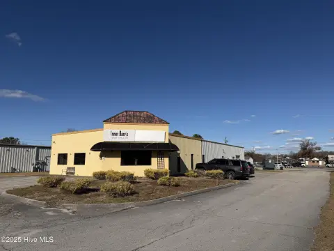 Versatile Commercial Space in Washington