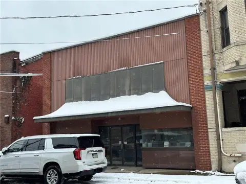Renovated Commercial Space in New Castle