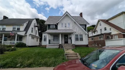 Triplex with Detached Garage