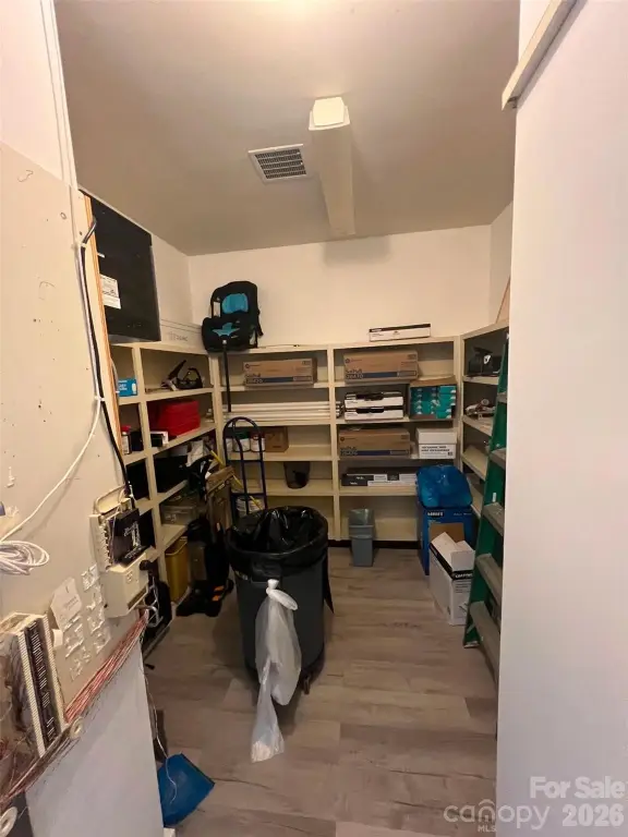 Picture 30