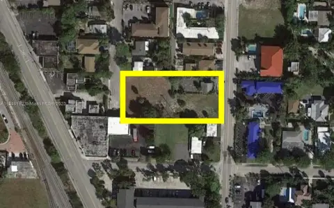 Prime Lake Worth Beach Land