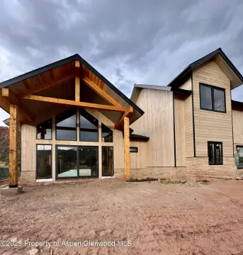 Contemporary Duplex in Golf Community