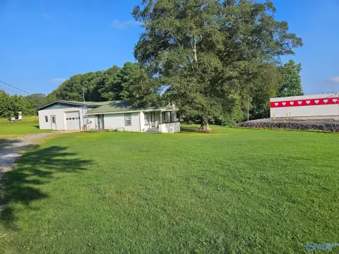 Boaz Commercial Shop and Office