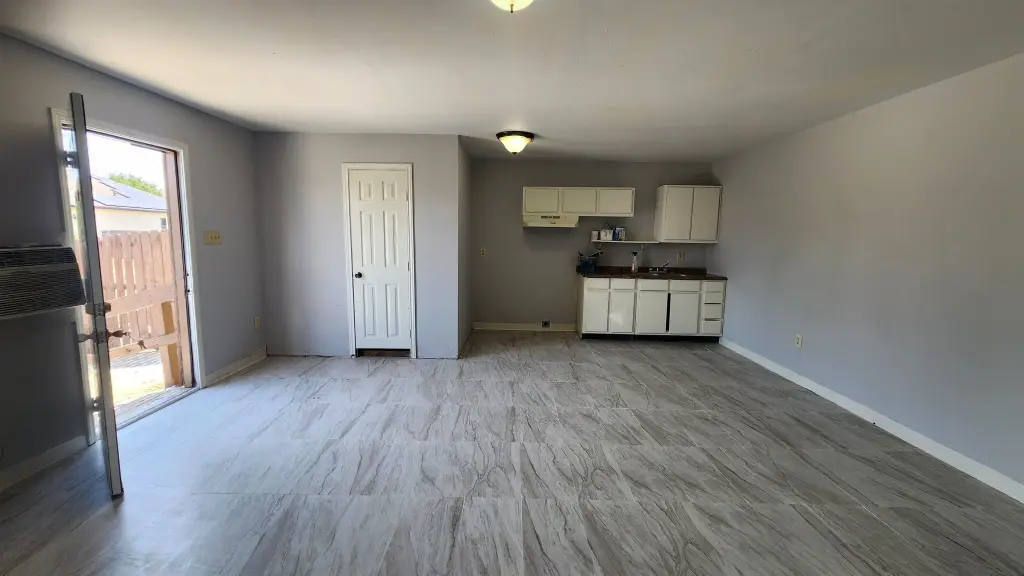 Picture 3