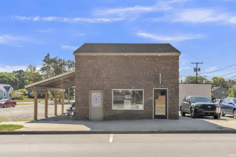 Charming Updated Commercial Property