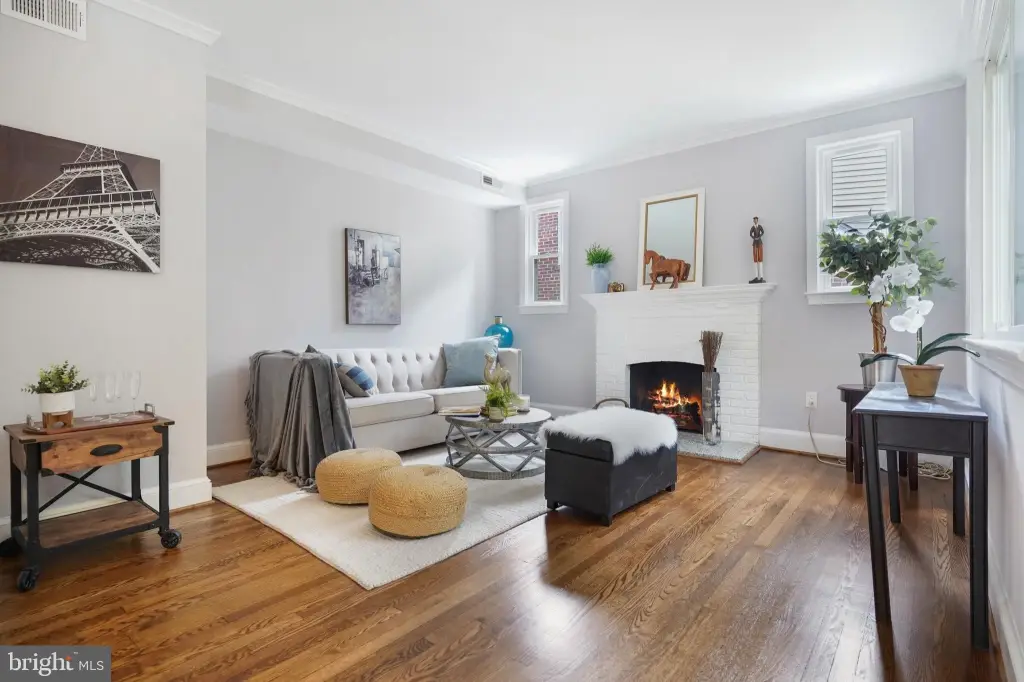Picture 4