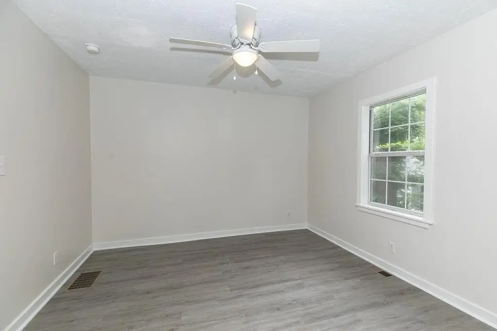Picture 30