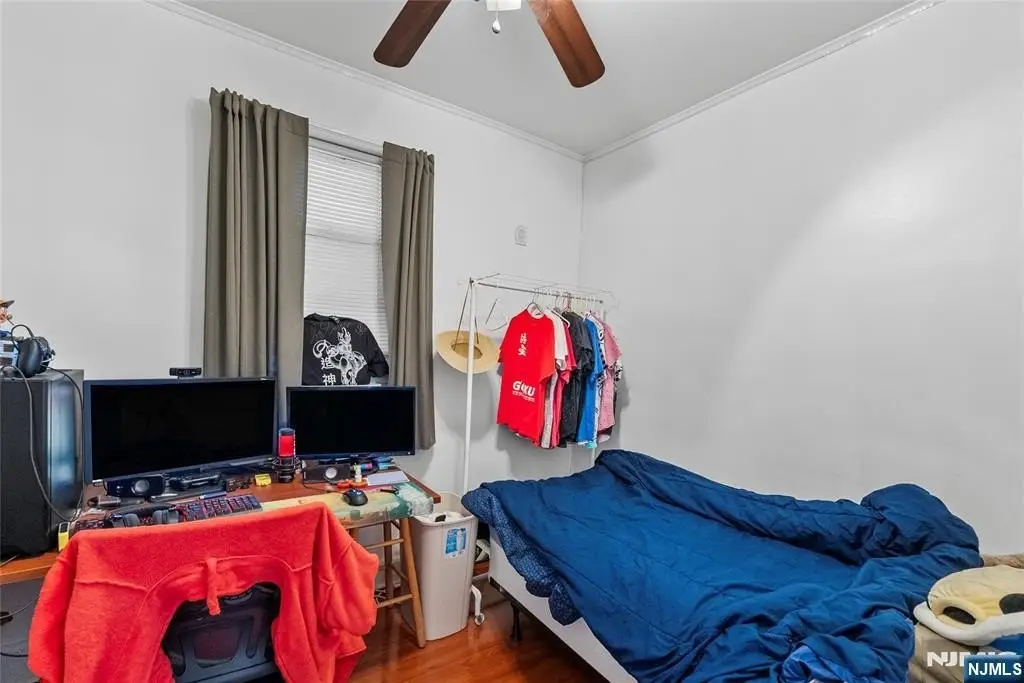 Picture 9