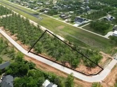 Land at The Landings Airpark