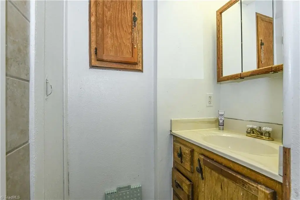 Picture 25