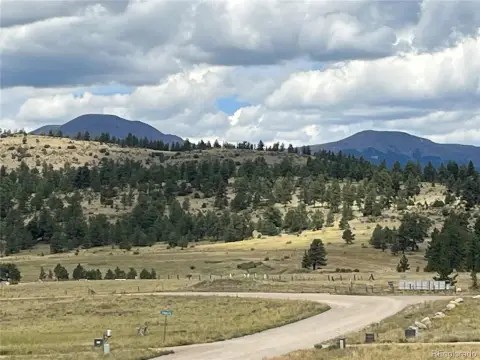 Colorado Land with Mountain Views
