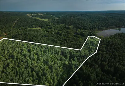 Lakefront Wooded Acreage for Sale