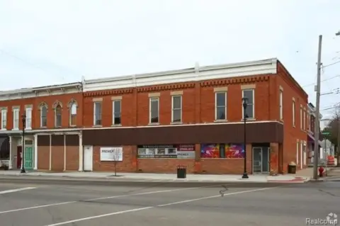 Historical Mixed-Use Building For Lease