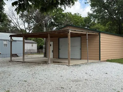Flex Space with Drive-Through