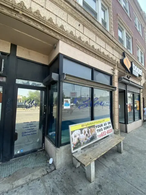 Chicago Storefront in High Traffic